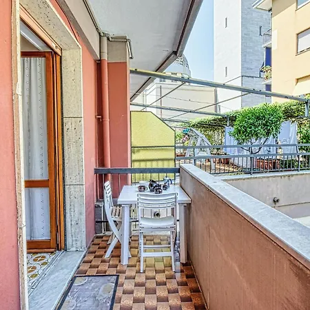 Awesome In With Kitchen *